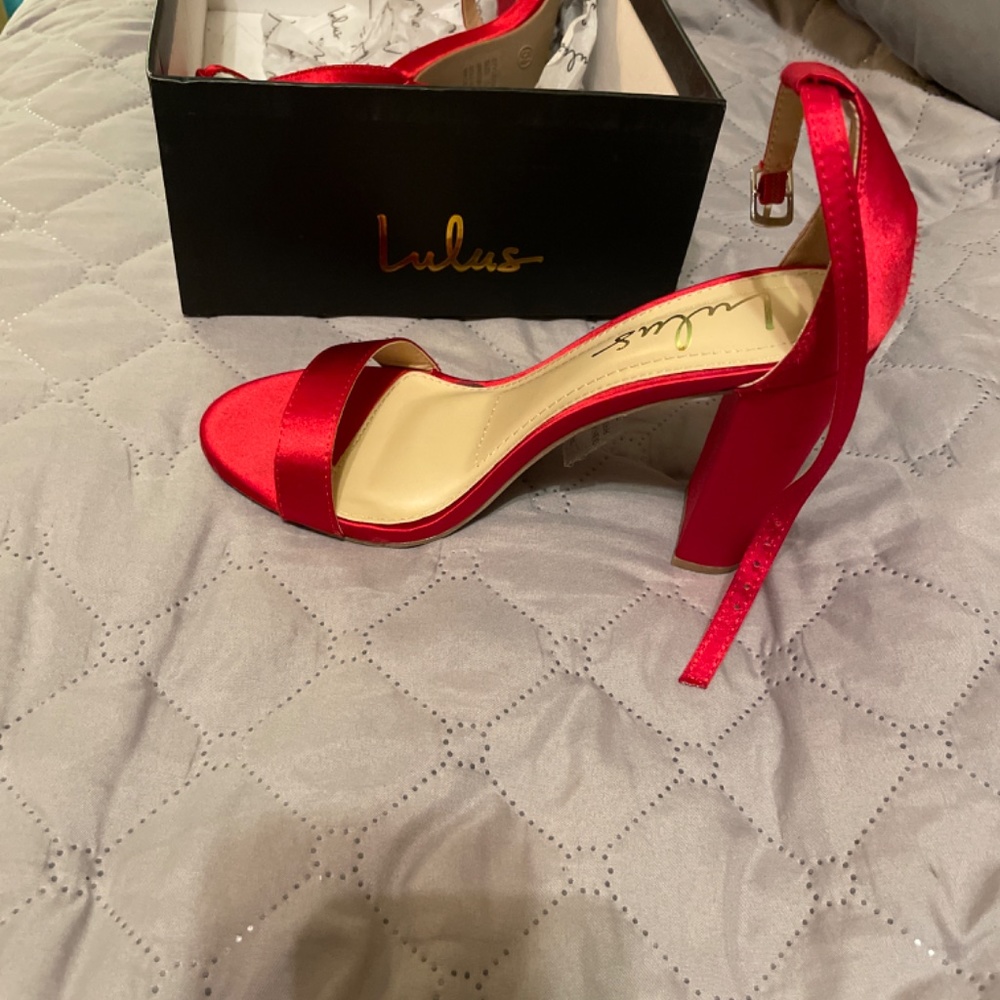 Shoes - Picture 2 of 2